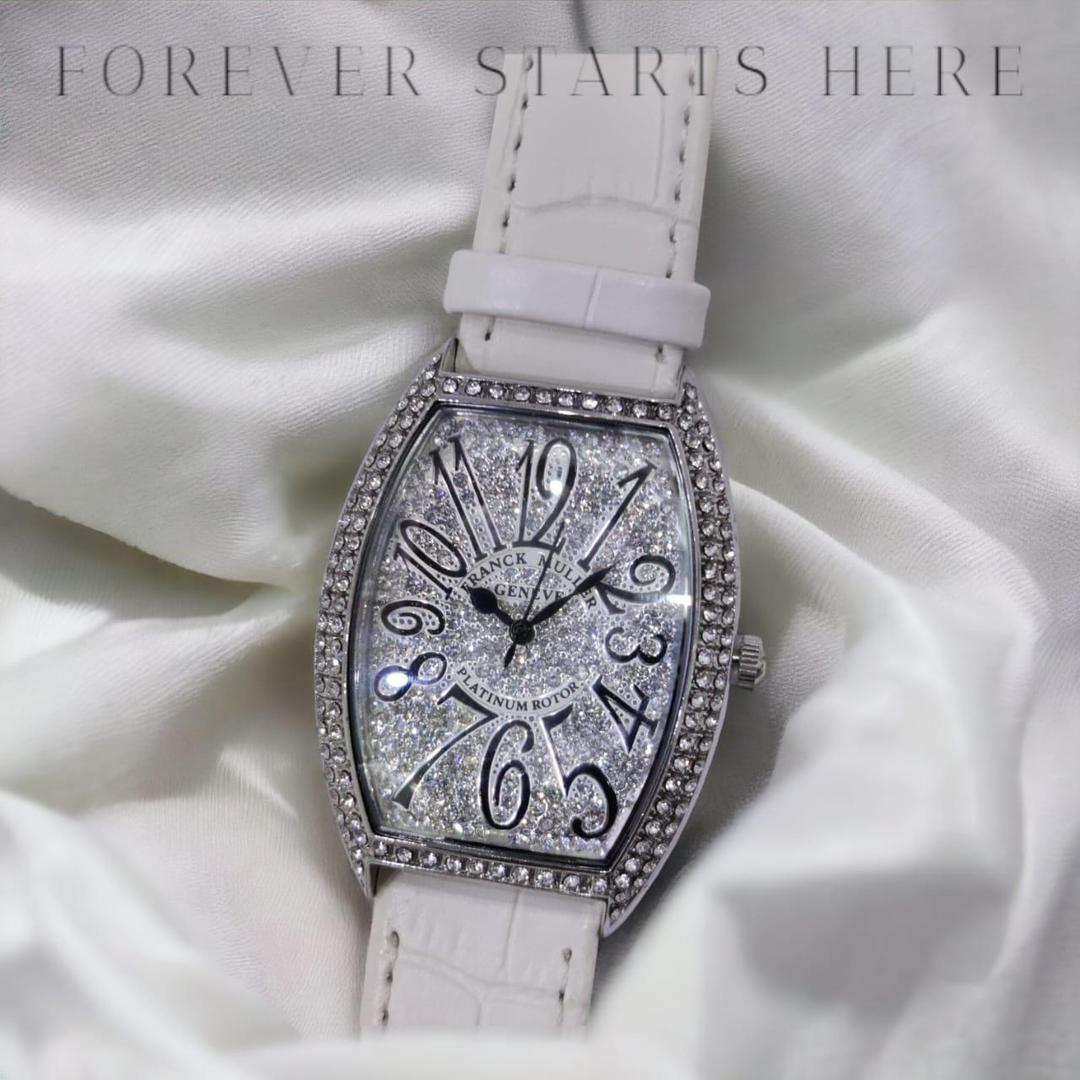 Women’s Leather Strap Watch-White