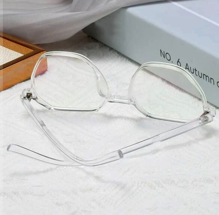 Elegant UV-Protectant Designer Sunglasses – Unisex & Timeless
