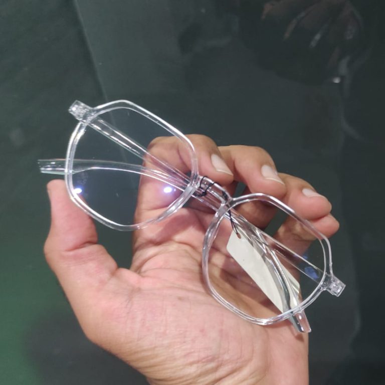 Elegant UV-Protectant Designer Sunglasses – Unisex & Timeless