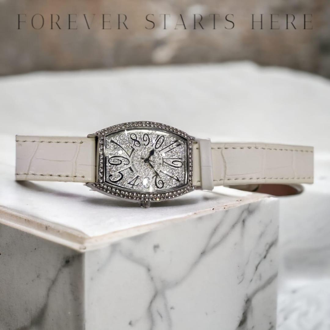 Women’s Leather Strap Watch-White