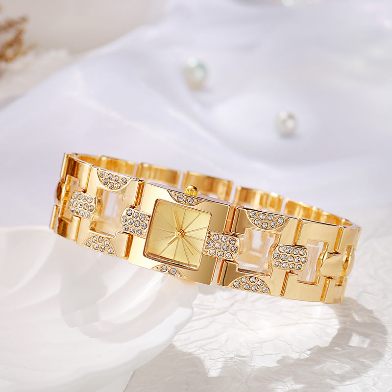 Elegant Crystal-Link Women’s Bracelet Watch