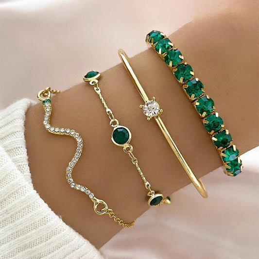 4 Pcs 4 Qul Design Gols Plated Rhinestone Charm Bracelet