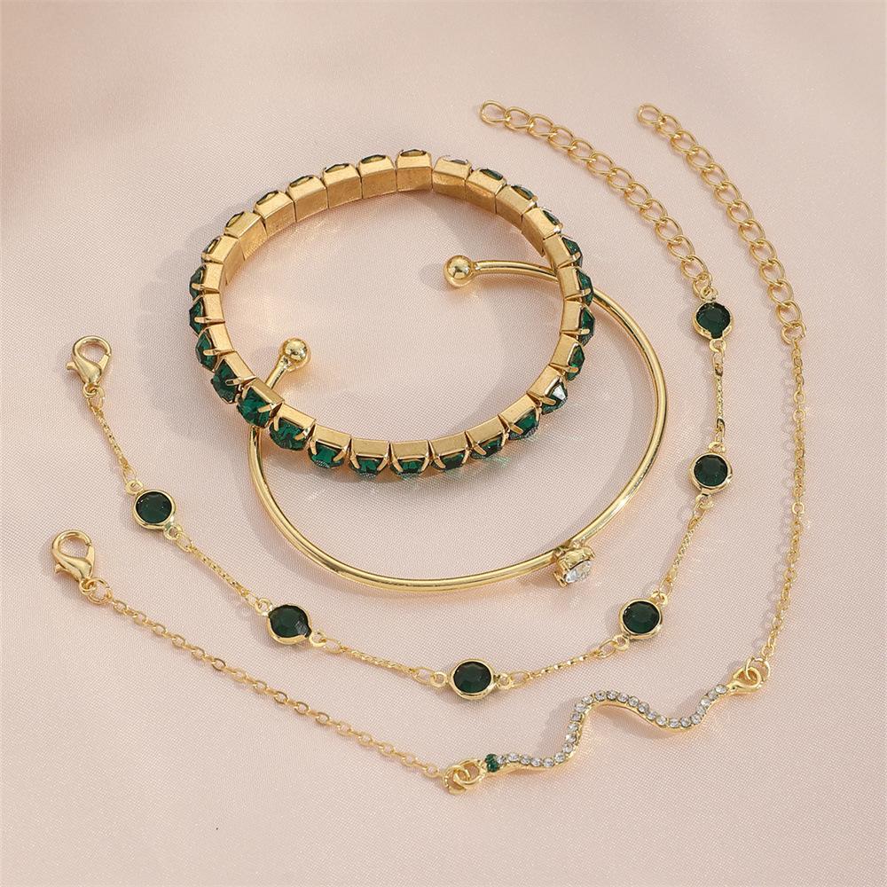 4 Pcs 4 Qul Design Gols Plated Rhinestone Charm Bracelet